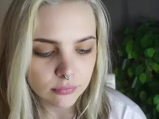 MarianElin's Live Sex Cam Show