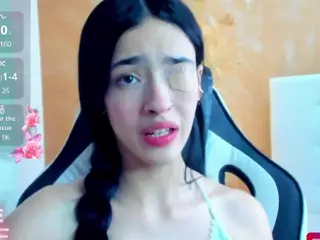 Mia-bratz's Live Sex Cam Show