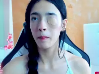 Mia-bratz's Live Sex Cam Show