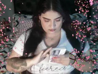 Miin-Jii's Live Sex Cam Show