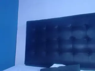 Pervert-tiny-girl's Live Sex Cam Show