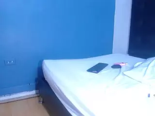 Pervert-tiny-girl's Live Sex Cam Show