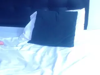 Pervert-tiny-girl's Live Sex Cam Show