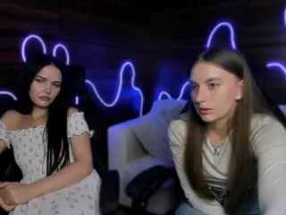 vivian-foster's Live Sex Cam Show