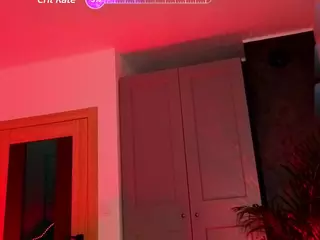 amiraqueen's Live Sex Cam Show
