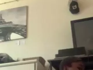 bambibae3's Live Sex Cam Show
