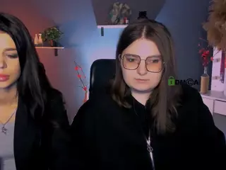 cherry-hugs's Live Sex Cam Show