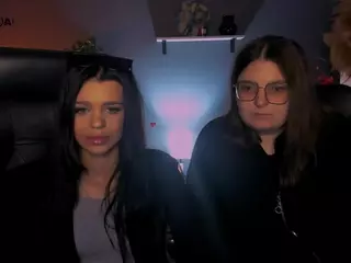 cherry-hugs's Live Sex Cam Show
