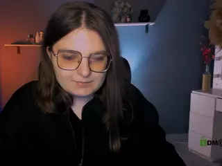 cherry-hugs's Live Sex Cam Show