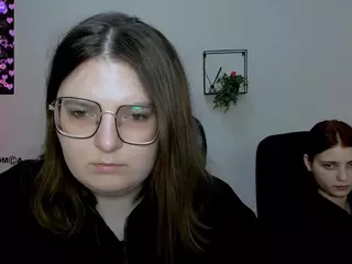 cherry-hugs's Live Sex Cam Show