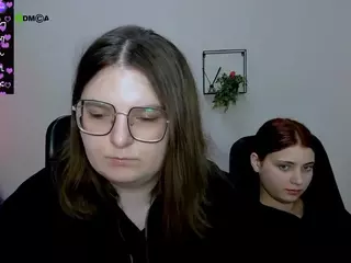 cherry-hugs's Live Sex Cam Show