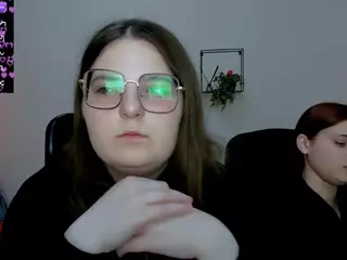 cherry-hugs's Live Sex Cam Show