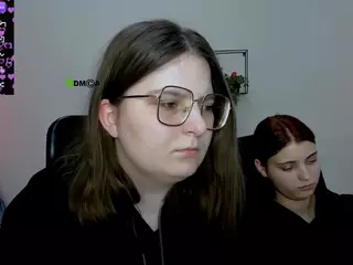 cherry-hugs's Live Sex Cam Show