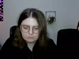 cherry-hugs's Live Sex Cam Show