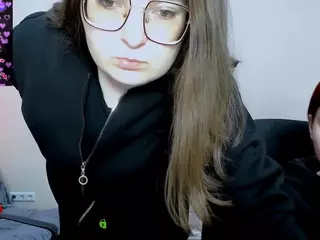 cherry-hugs's Live Sex Cam Show