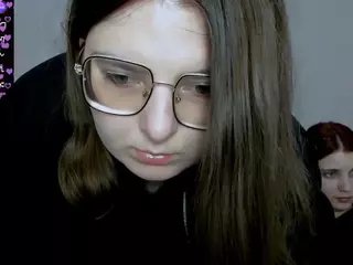 cherry-hugs's Live Sex Cam Show
