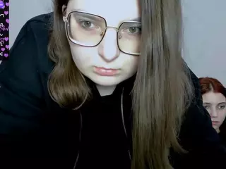 cherry-hugs's Live Sex Cam Show