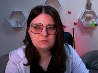 cherry-hugs's Live Sex Cam Show