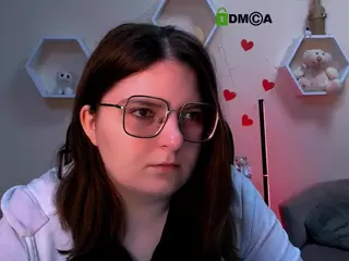 cherry-hugs's Live Sex Cam Show