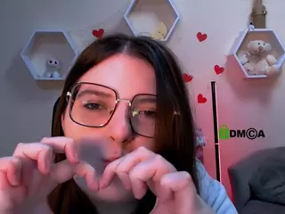 cherry-hugs's Live Sex Cam Show