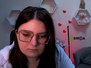 cherry-hugs's Live Sex Cam Show