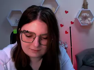 cherry-hugs's Live Sex Cam Show