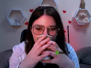 cherry-hugs's Live Sex Cam Show