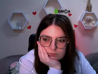 cherry-hugs's Live Sex Cam Show