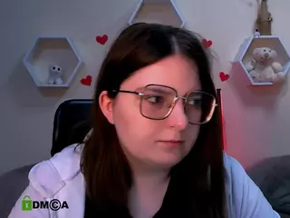 cherry-hugs's Live Sex Cam Show