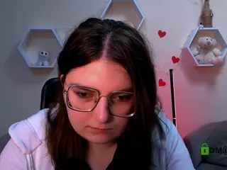 cherry-hugs's Live Sex Cam Show
