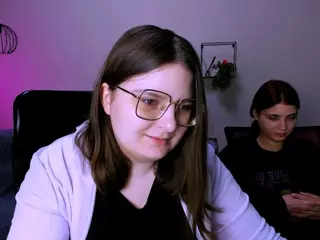 cherry-hugs's Live Sex Cam Show