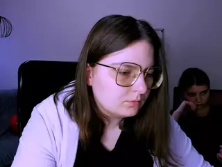 cherry-hugs's Live Sex Cam Show