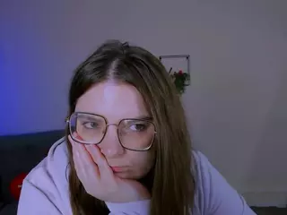 cherry-hugs's Live Sex Cam Show