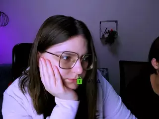 evelyn-muse's Live Sex Cam Show