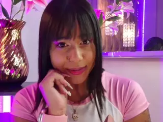 GinaKurt's Live Sex Cam Show