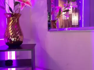 GinaKurt's Live Sex Cam Show
