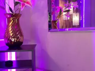 GinaKurt's Live Sex Cam Show