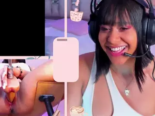GinaKurt's Live Sex Cam Show