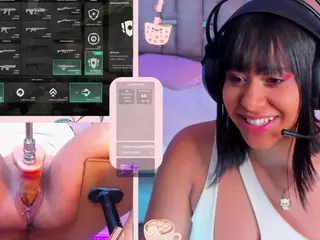 GinaKurt's Live Sex Cam Show