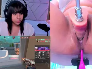 GinaKurt's Live Sex Cam Show