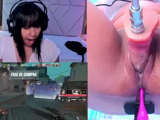 GinaKurt's Live Sex Cam Show