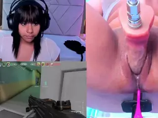 GinaKurt's Live Sex Cam Show