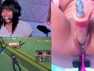 GinaKurt's Live Sex Cam Show
