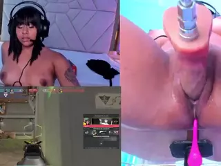 GinaKurt's Live Sex Cam Show