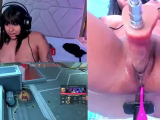 GinaKurt's Live Sex Cam Show