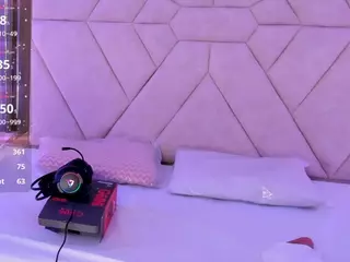 GinaKurt's Live Sex Cam Show