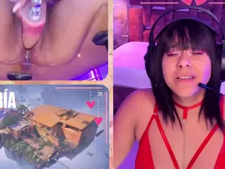 GinaKurt's Live Sex Cam Show
