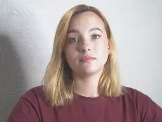LynAnstead's Live Sex Cam Show