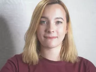 LynAnstead's Live Sex Cam Show
