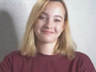 LynAnstead's Live Sex Cam Show